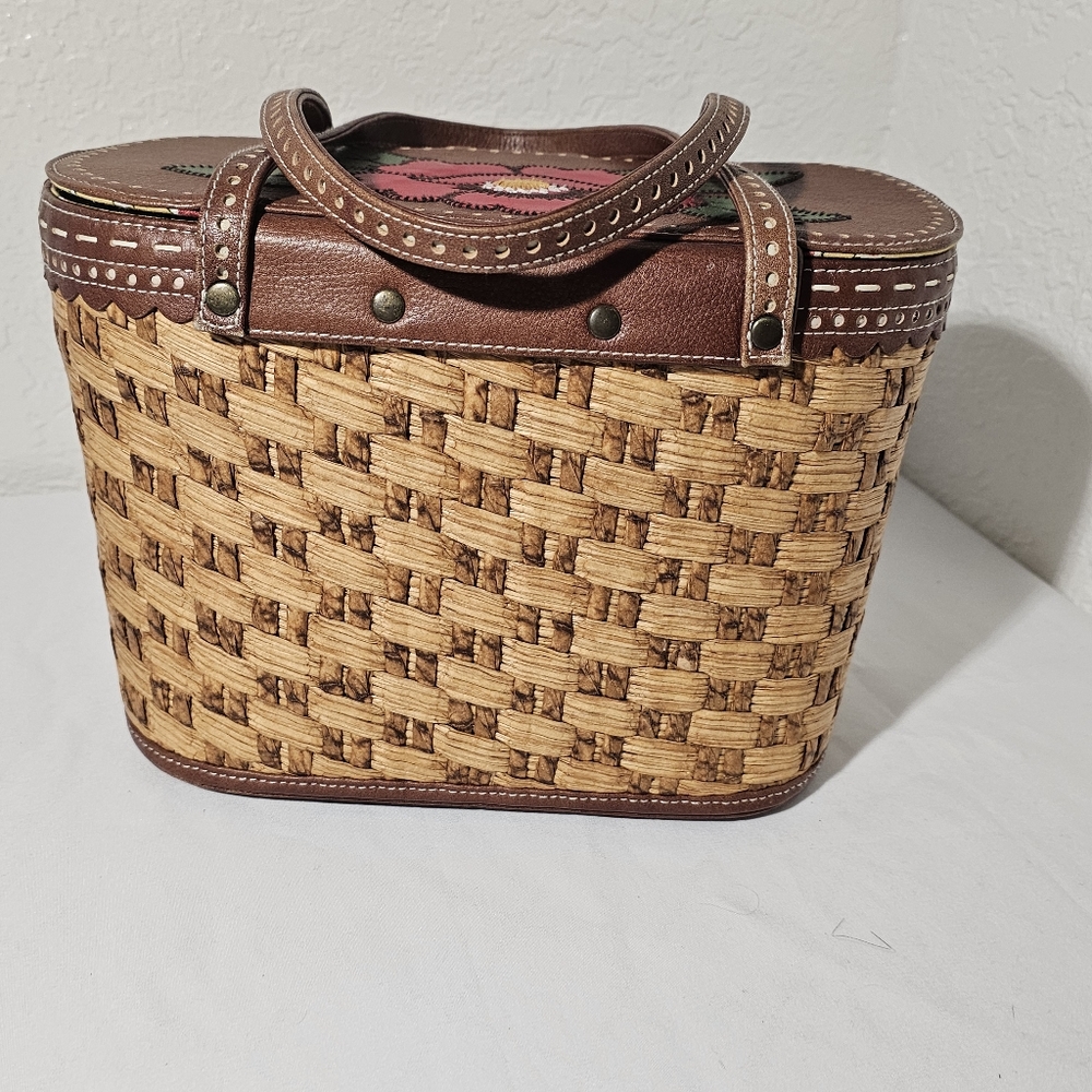 Isabella Fiore Flower Basket Satchel - Picture 15 of 16